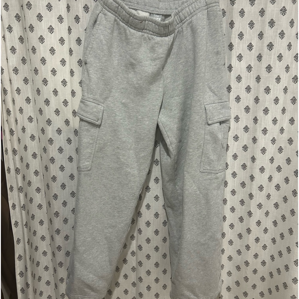 Aritzia TNA cozy fleece mega cargo sweatpant